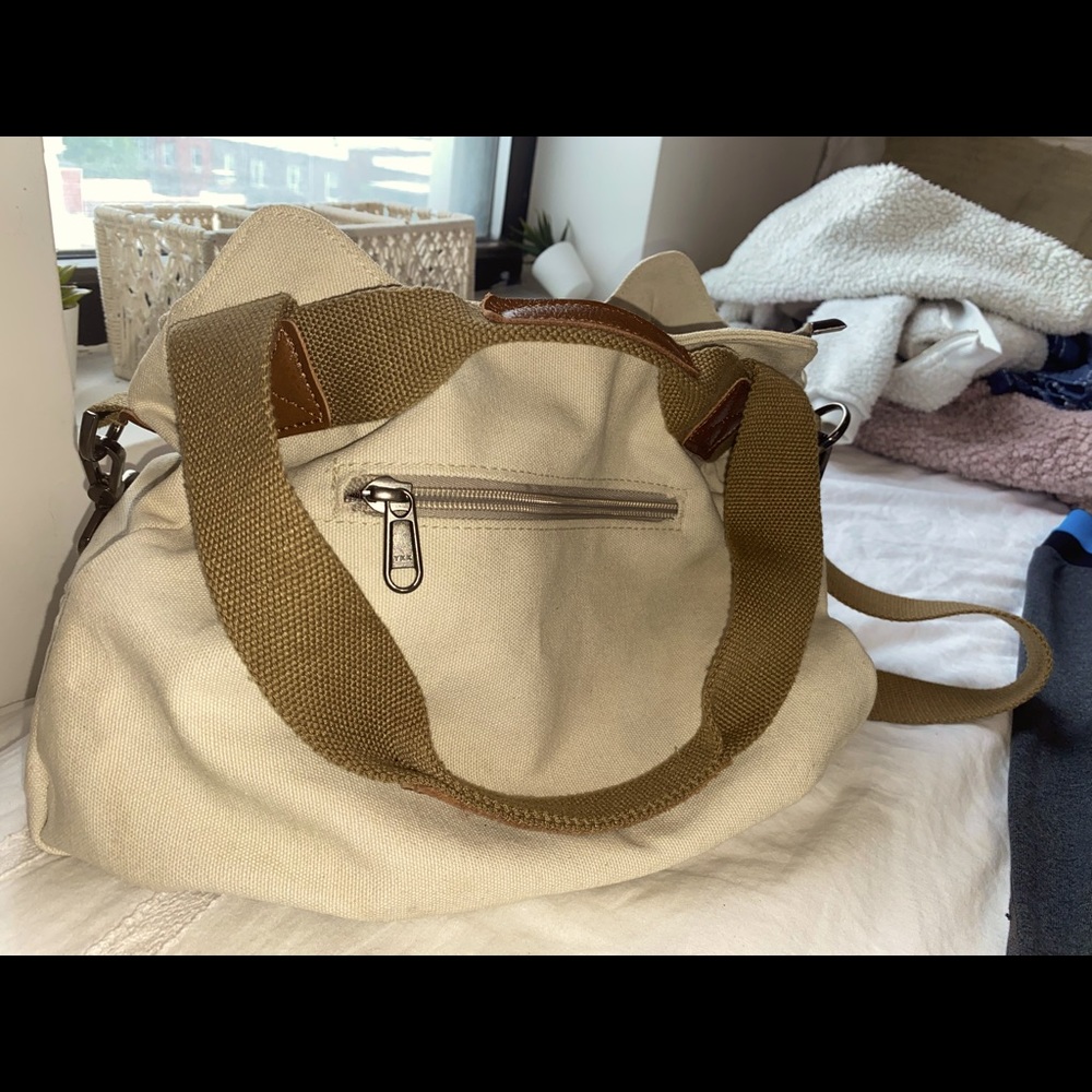 Chic White bag☁️